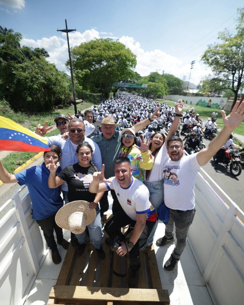 Cabello lidera Gran Peregrinación en Guárico por una Venezuela libre de sanciones (+Fotos) 3 photo 5156974998068071499 y
