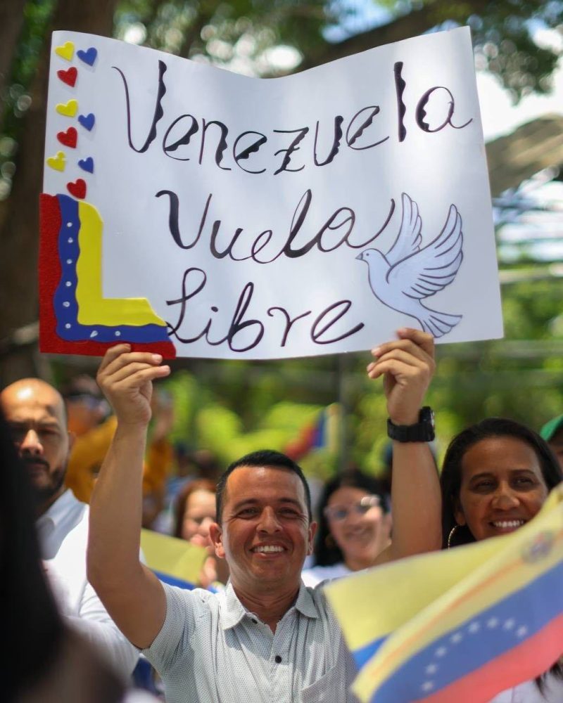 Cabello lidera Gran Peregrinación en Guárico por una Venezuela libre de sanciones (+Fotos) 8 photo 5158999168910036055 y