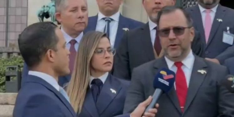 Yván Gil en La Haya: "Argumentos de Guyana carecen de base legal y distorsionan la historia" 1 Yván Gil en La Haya: «Argumentos de Guyana carecen de base legal y distorsionan la historia»