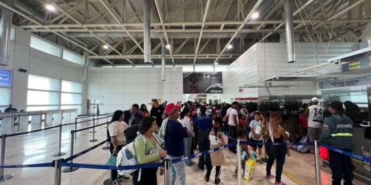 Regresan 134 venezolanos desde Panamá en el vuelo 148 de la GMVP 1 Regresan 134 venezolanos desde Panamá en el vuelo 148 de la GMVP