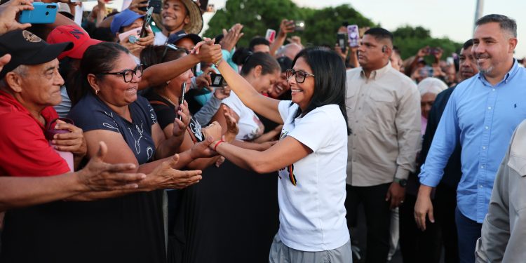 (+Fotos) Asamblea comunitaria en Anzoátegui con la Presidenta Encargada, Delcy Rodríguez 1 (+Fotos) Asamblea comunitaria en Anzoátegui con la Presidenta Encargada, Delcy Rodríguez