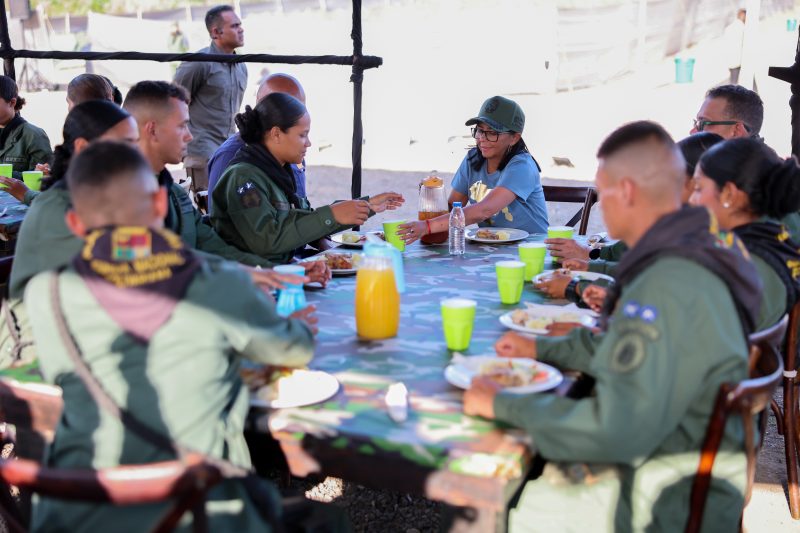 Presidenta (E) Delcy Rodríguez visita el Fuerte Terepaima: Supervisión y Lealtad (+Fotos) 9 JC L0708