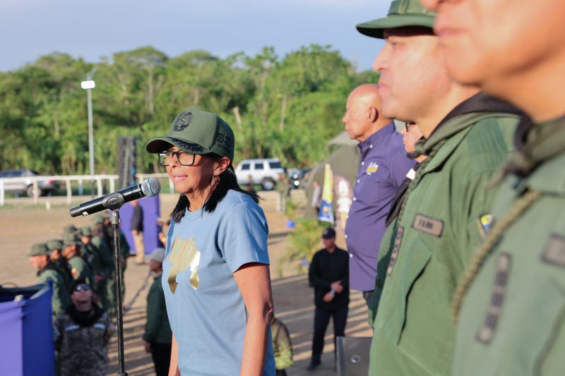 Presidenta (E) Delcy Rodríguez visita el Fuerte Terepaima: Supervisión y Lealtad (+Fotos) 7 JC L1827 1