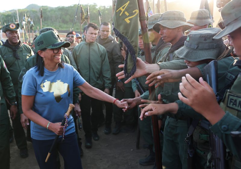 Presidenta (E) Delcy Rodríguez visita el Fuerte Terepaima: Supervisión y Lealtad (+Fotos) 4 JC L2046 1