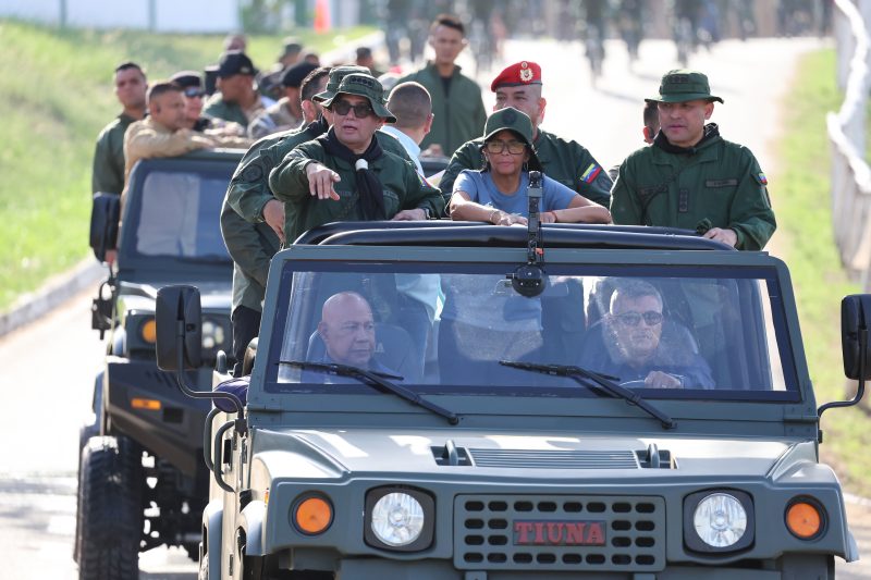 Presidenta (E) Delcy Rodríguez visita el Fuerte Terepaima: Supervisión y Lealtad (+Fotos) 3 JC L3585 1