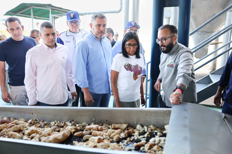 (+Fotos) Inspección a la planta Inveyuca para impulsar el motor exportador no petrolero 7 JC L4186