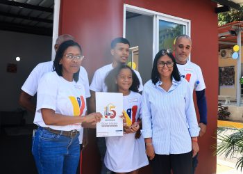 GMVV celebra 15 años con entrega de viviendas y títulos de tierra bajo el modelo de Ciudad Humana y Comunal