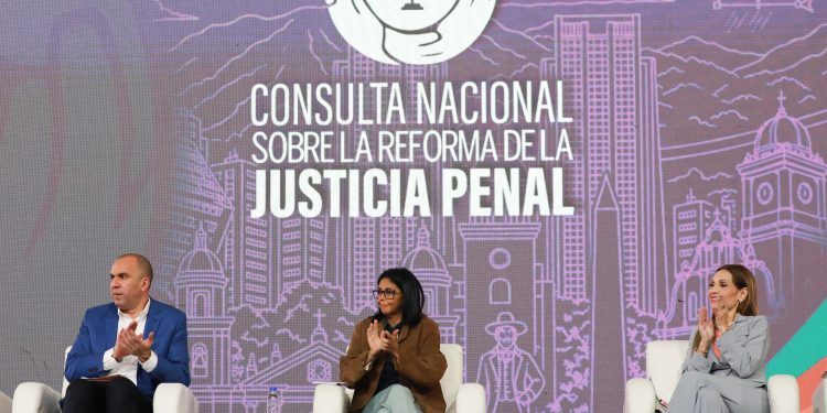 Presidenta (E) Delcy Rodríguez: "Gran Consulta Nacional para la Reforma de la Justicia Penal es un paso histórico hacia una Venezuela en paz" 1 Presidenta (E) Delcy Rodríguez: «Gran Consulta Nacional para la Reforma de la Justicia Penal es un paso histórico hacia una Venezuela en paz»