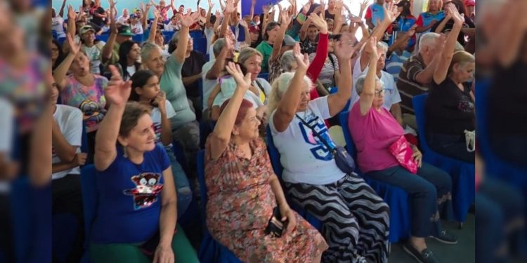 Brigadas sociales brindan atención integral a más de 13 mil adultos mayores en Caracas 1 Brigadas sociales brindan atención integral a más de 13 mil adultos mayores en Caracas