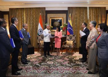 Venezuela y la India afianzan su alianza estratégica: Presidenta (E) se reúne con canciller Hainshantkar