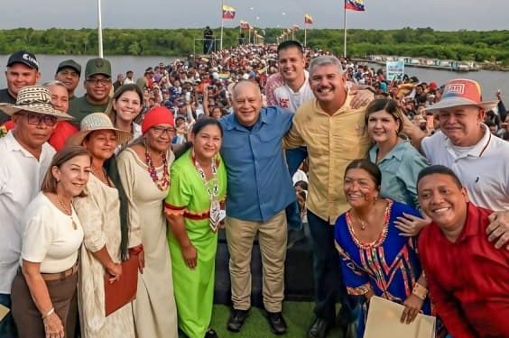 Fe, esperanza y reencuentro: “La Peregrinación por el Renacer de Venezuela como Camino hacia la Paz” 1 Fe, esperanza y reencuentro “La Peregrinación por el Renacer de Venezuela como Camino hacia la Paz”